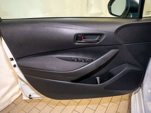 Used 2023 Toyota Corolla LE image 11