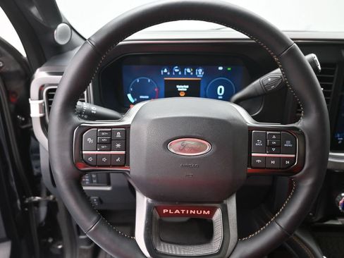 Used 2024 Ford F250 Platinum AWD/4WD image 31