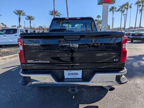 Used 2025 Chevrolet Silverado 2500 LT w/ Convenience Package image 5