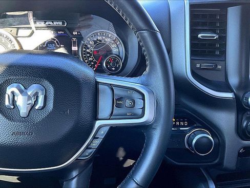 Used 2022 RAM 1500 Big Horn w/ Night Edition RWD image 18