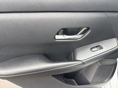 Used 2022 Nissan Sentra SV image 29