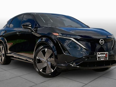 Used 2024 Nissan Ariya AWD image 2