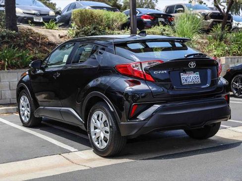 Certified 2021 Toyota C-HR LE FWD image 6