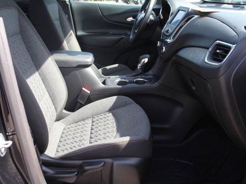 Used 2023 Chevrolet Equinox LT FWD image 15