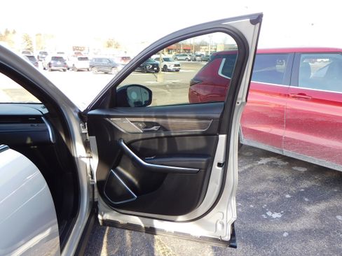 Used 2021 Jaguar F-PACE S image 28