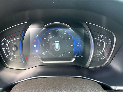 Used 2019 Hyundai Santa Fe FWD image 23