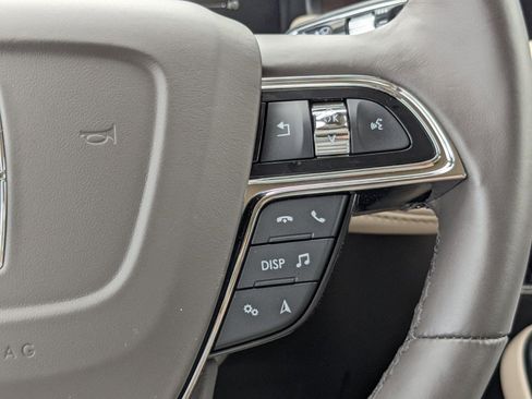 Certified 2023 Lincoln Nautilus Reserve w/ Equipment Group 201A image 28