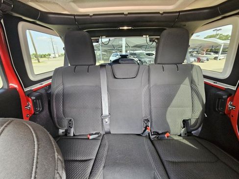 Used 2021 Jeep Wrangler Unlimited Sport AWD/4WD image 15
