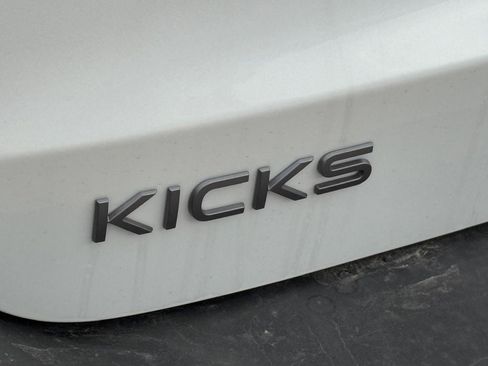 New 2026 Nissan Kicks SV w/ SV Premium Package FWD image 10