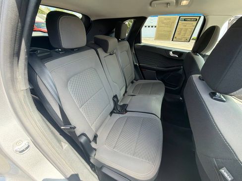 Used 2021 Ford Escape SE w/ SE Sport Appearance Package FWD image 24