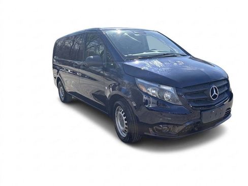 Used 2016 Mercedes-Benz Metris image 3