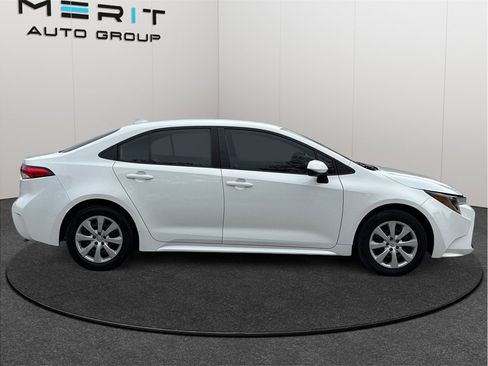 Used 2022 Toyota Corolla LE image 10
