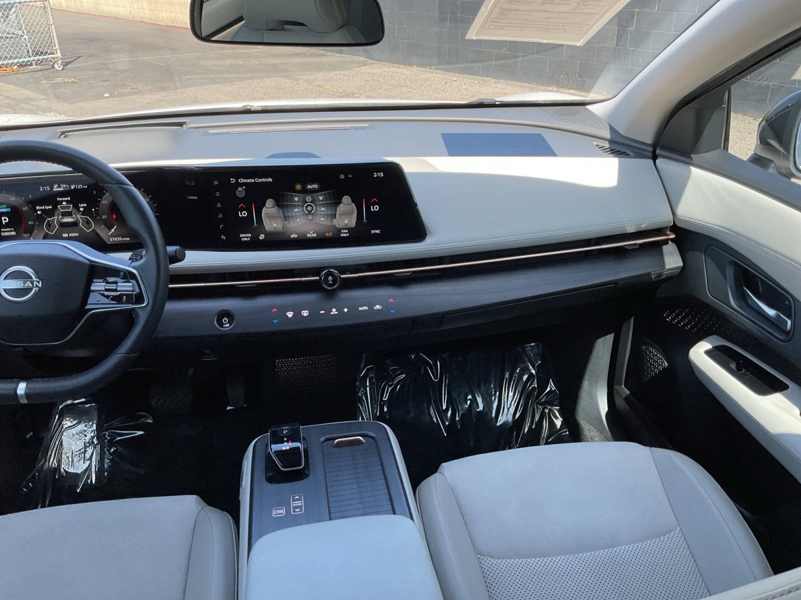 Used 2023 Nissan Ariya FWD image 16