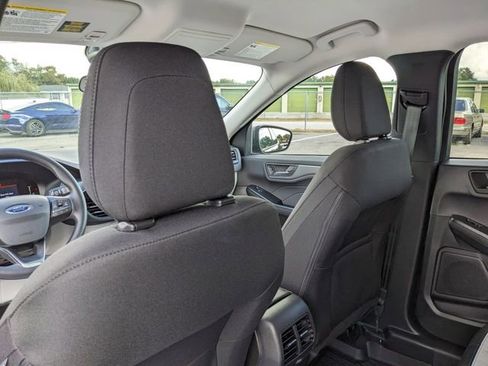 New 2026 Ford Escape Active image 18