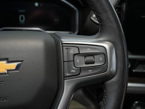 Used 2022 Chevrolet Silverado 1500 LT AWD/4WD image 24