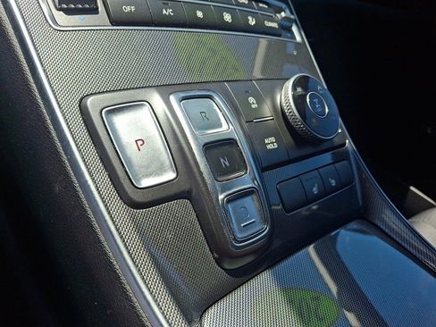 Certified 2022 Hyundai Santa Fe XRT AWD/4WD image 15