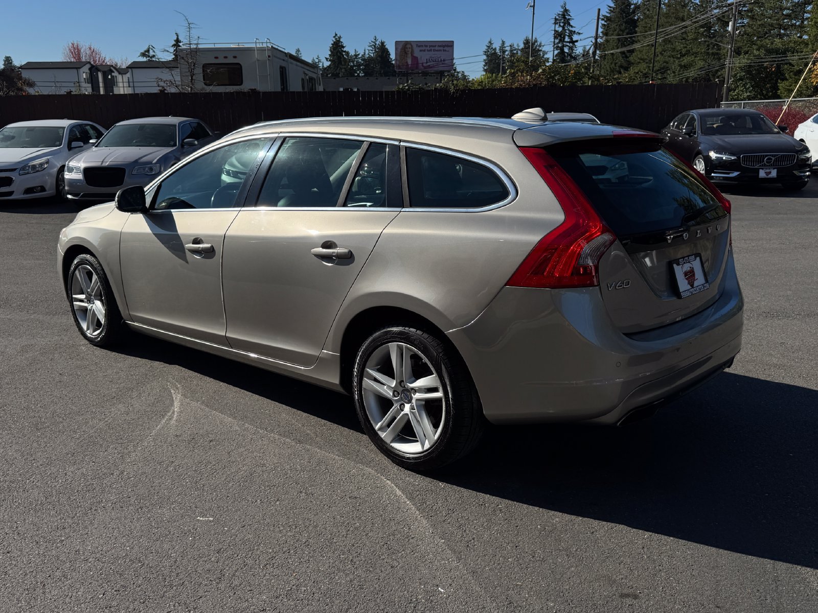 Used 2015 Volvo V60 T5 Premier FWD image 5