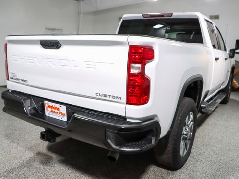 Used 2024 Chevrolet Silverado 2500 Custom w/ Custom Convenience Package image 7