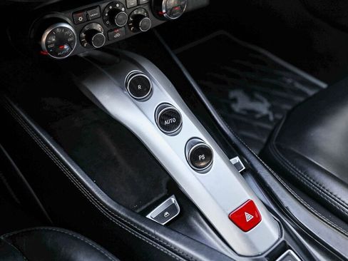 Used 2015 Ferrari California T RWD image 45