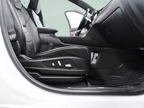 Used 2021 Cadillac XT5 Sportv w/ Platinum Package image 37