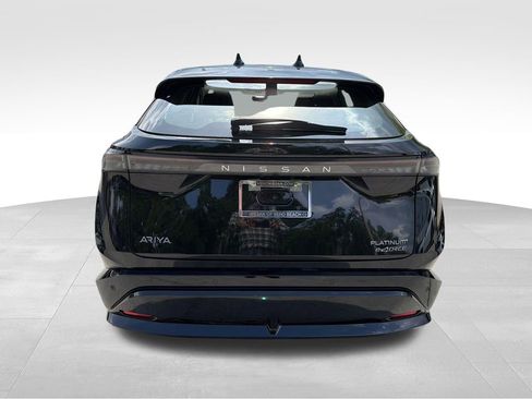 Used 2024 Nissan Ariya AWD image 7