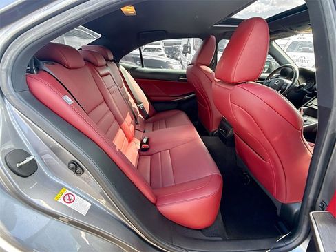 Used 2019 Lexus IS 300 image 31