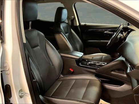 Used 2023 Buick Envision Essence image 29