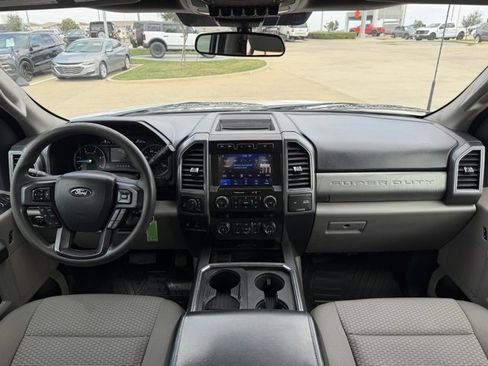 Used 2022 Ford F350 XLT w/ XLT Premium Package image 21