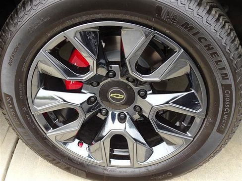 New 2024 Chevrolet Express 2500 Extended w/ Driver Convenience Package image 12