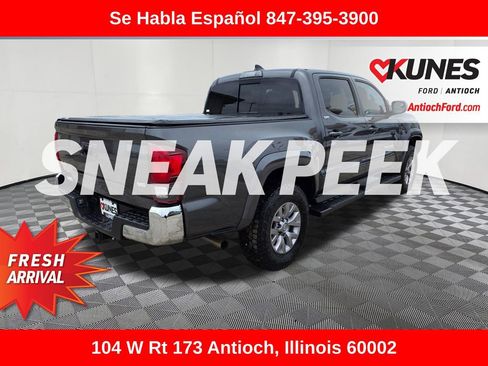Used 2018 Toyota Tacoma SR5 AWD/4WD image 9