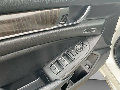 Used 2018 Honda Accord EX-L image 23