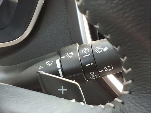 Used 2025 Subaru Ascent Limited w/ Popular Package #2 AWD/4WD image 27