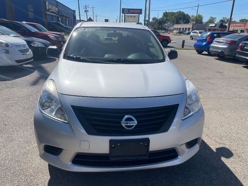 Used 2014 Nissan Versa S image 2
