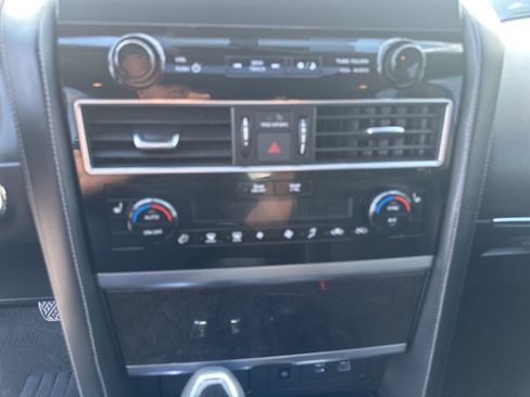 Used 2024 INFINITI QX80 Luxe RWD image 19