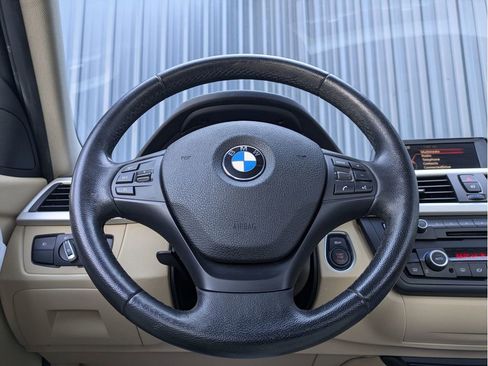 Used 2015 BMW 320i Sedan image 17