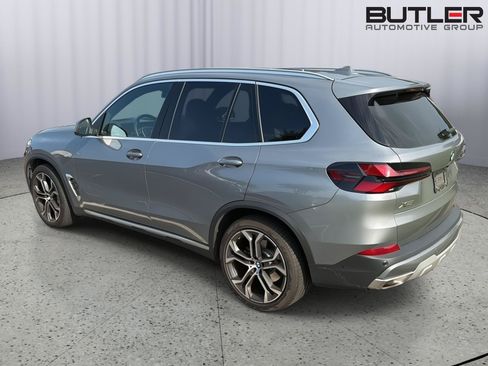 Used 2024 BMW X5 xDrive40i w/ Premium Package AWD/4WD image 10