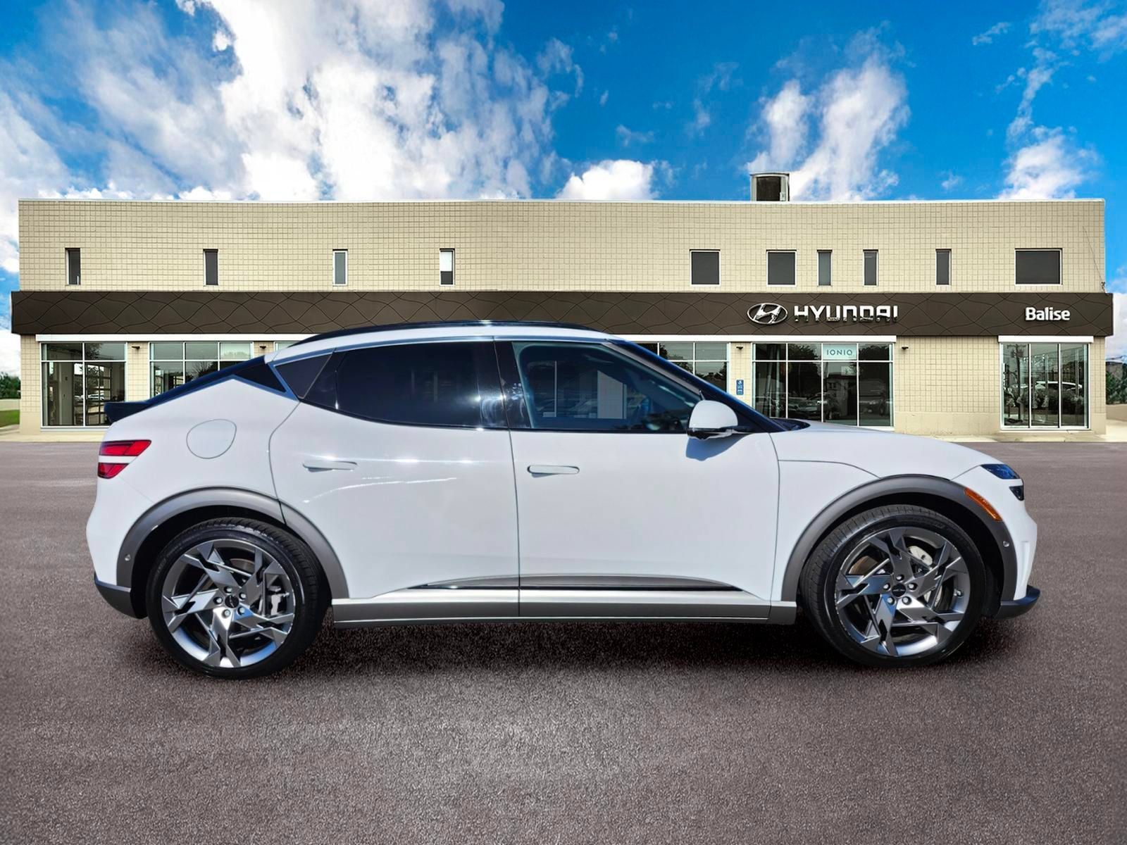 Used 2023 Genesis GV60 Performance AWD/4WD image 2