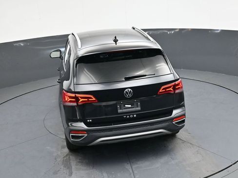 Used 2024 Volkswagen Taos SE image 31