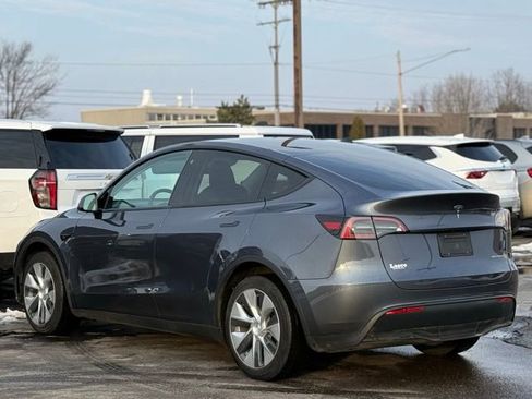 Used 2023 Tesla Model Y Long Range image 47