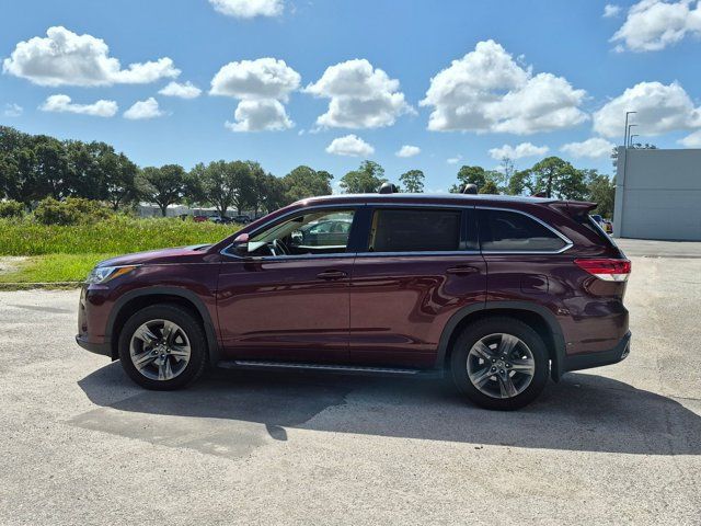 Used 2017 Toyota Highlander Limited Platinum AWD/4WD image 8