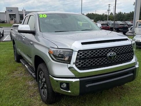 Used 2020 Toyota Tundra Limited w/ Limited Premium Package AWD/4WD image 3