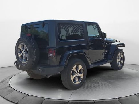 Used 2017 Jeep Wrangler Sahara w/ Dual Top Group AWD/4WD image 3