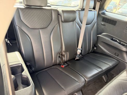 Used 2024 Hyundai Palisade SEL FWD image 22