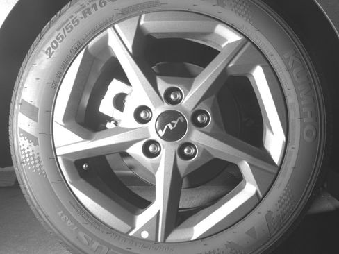 Used 2025 Kia K4 LXS FWD image 15