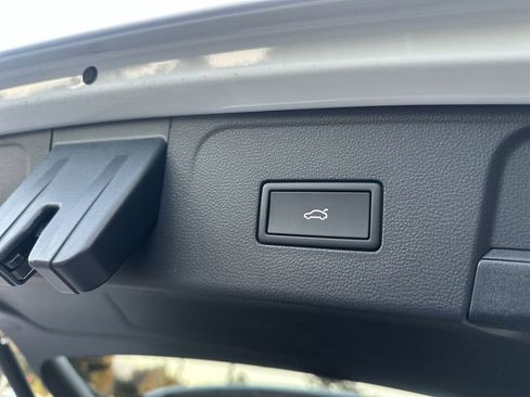 New 2026 Volkswagen Atlas SE image 26