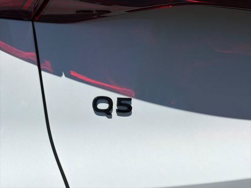 Certified 2025 Audi Q5 Premium Plus w/ Premium Plus AWD/4WD image 39