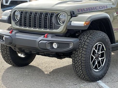 New 2026 Jeep Gladiator Rubicon w/ Safety Group AWD/4WD image 7