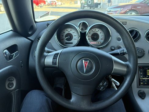 Used 2008 Pontiac Solstice Convertible w/ Preferred Package image 14