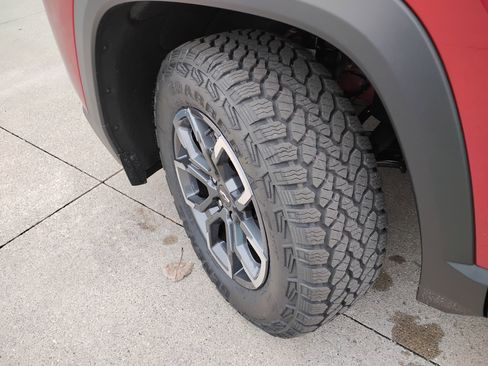 New 2026 Chevrolet Equinox ACTIV w/ Convenience Package III FWD image 28