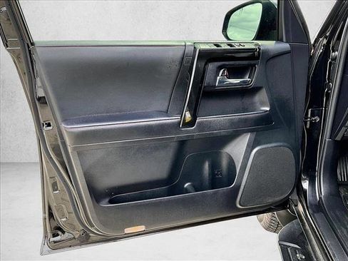 Used 2024 Toyota 4Runner TRD Off-Road image 18